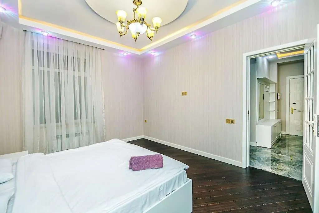Great House In The Center Apartman Baku