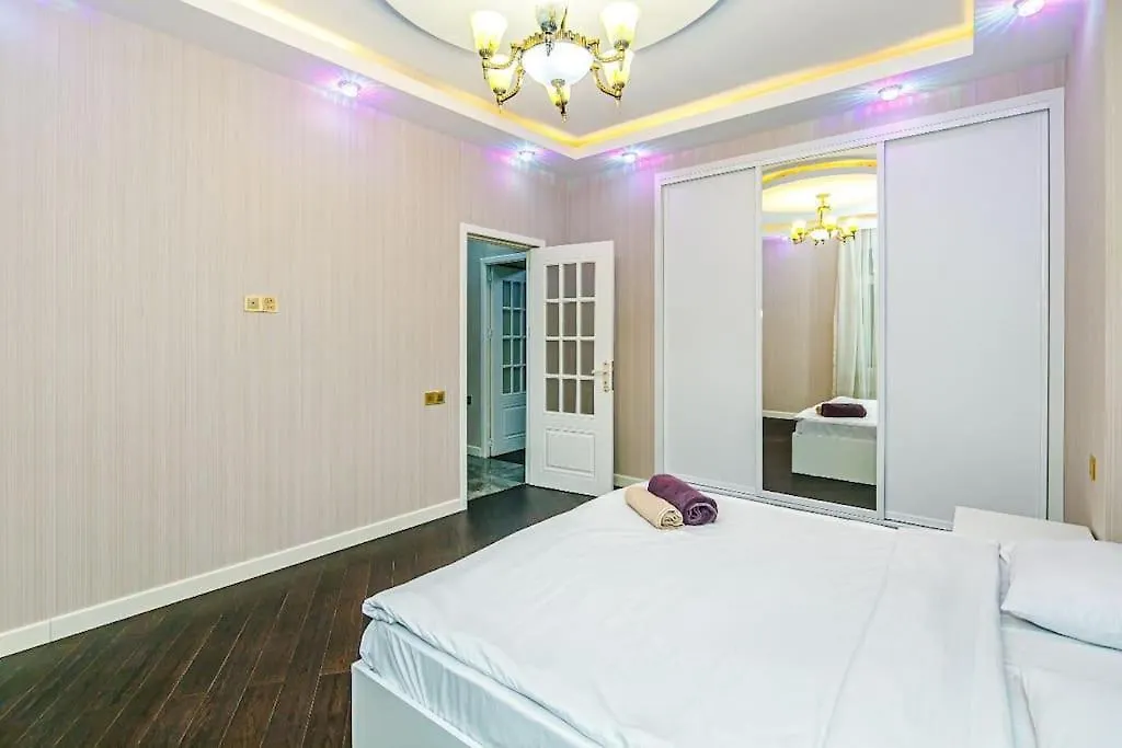 Great House In The Center Apartman Baku