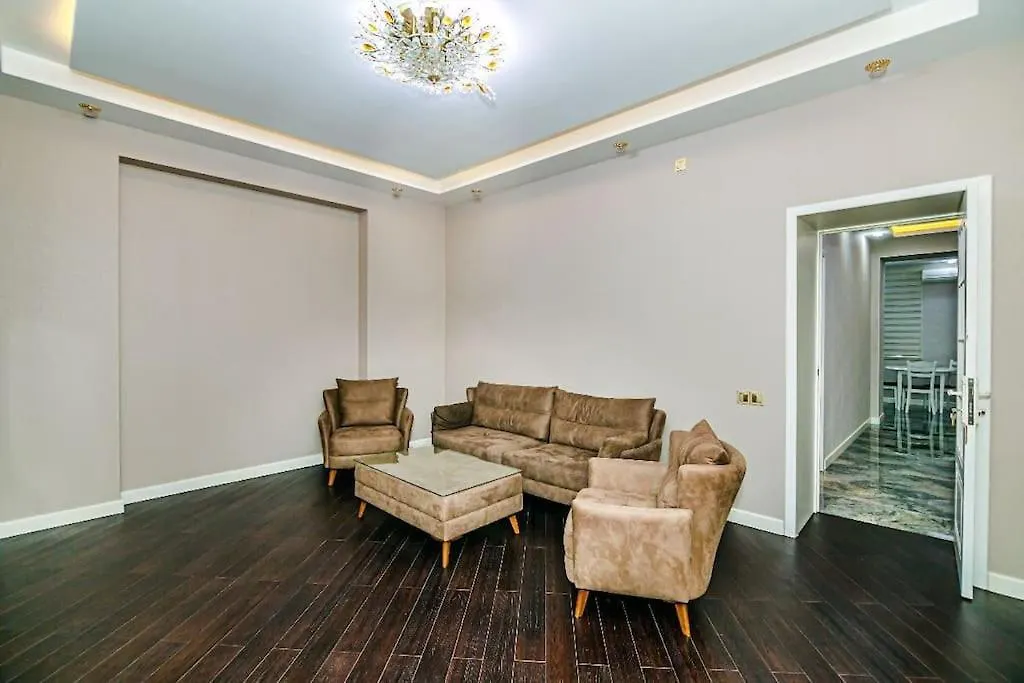 Great House In The Center Apartman Baku